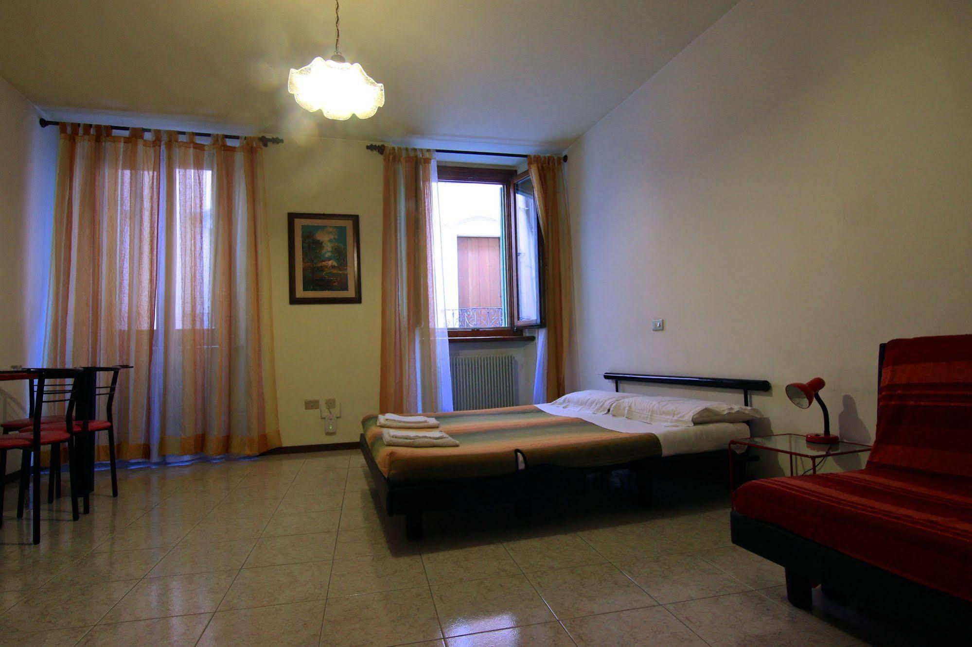 ريفا ديل غاردا Mama Apartments المظهر الخارجي الصورة